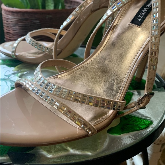 Nine West Women's Beige Strappy Heels. Formal . Cocktail.
Wedding. Barbiecore. - Picture 5 of 9